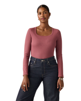 The Levi's® Womens Essential Square Neck Long Sleeve T-Shirt in Crushed Berry