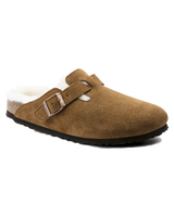 The Birkenstock Womens Boston Shearling Slippers in Mink