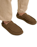 The Olukai Mens Moloā Slipper in Kona Coffee