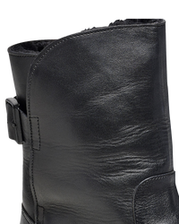 Uppsala Natural Leather Boots in Black