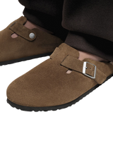 Womens Boston Soft Footbed Suede Leather Sandals in Dark Tea