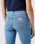 The Wrangler Womens Flare Jeans in Hazel