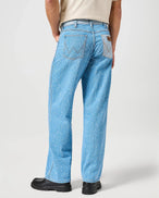 The Wrangler Mens Relaxed Straight Jeans in All Fired