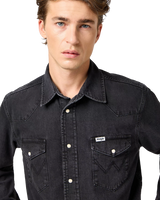 The Wrangler Mens Western Shirt in Rinse Black