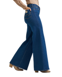 Lainey Wilson Cheeky Wide Leg Jeans in Wrangler Blue