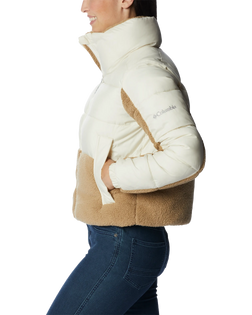 The Columbia Womens Leadbetter Point Sherpa Hybrid Jacket in Chalk Beach