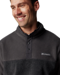 The Columbia Mens Steens Mountain Half Snap II Sweatshirt in Charcoal Heather & Shark