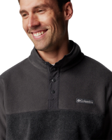 The Columbia Mens Steens Mountain Half Snap II Sweatshirt in Charcoal Heather & Shark