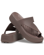 The Crocs Womens Getaway Platform Toe Loop Sandals in Truffle