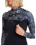 The Billabong Womens Salty Dayz Natural 3/2mm Chest Zip Wetsuit in Black Pebble