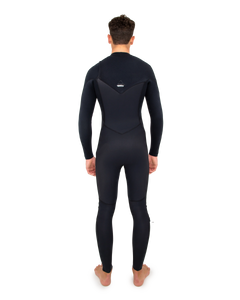 The O'Neill Mens HyperFreak 4/3mm+ Chest Zip Wetsuit in Black