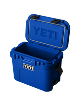 Roadie 25 Cooler in Royal Blue