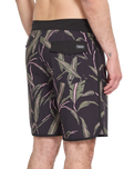 Encounter Scallop Mod Boardshorts in Black