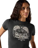 The Levi's® Womens Graphic Essential Sporty T-Shirt in Eagle Pirate Black