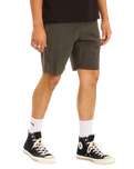 Crossfire Mid Submersible Walkshorts in Asphalt
