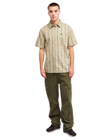 The Quiksilver Mens Apero Shirt in Bone White Small Geo 32