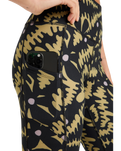 The Roxy Womens Heart Into It Ankle Sport Leggings in Anthracite Big Flowers
