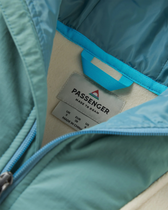 The Passenger Womens Alexander 2.0 Hooded Polar Fleece Jacket in Birch