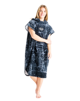 Original Series Short Sleeve Changing Robe in Shade