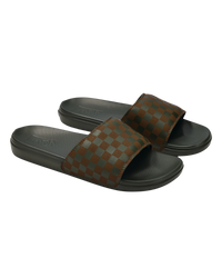 The Vans Mens La Costa Sliders in Obsidian Fern