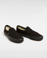 Womens Classic Slip On Shoes in Black & Black