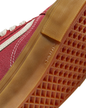 Old Skool Shoes in Red & Gum