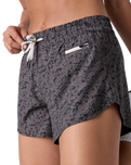 Clementine 4" Boardshorts 2.0 in Chia Stucco