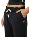 The Vuori Womens Boyfriend Joggers in Black Heather