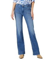 The Wrangler Womens Flare Jeans in Raven
